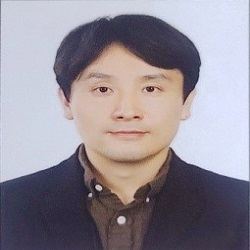 Jang-Ung Park